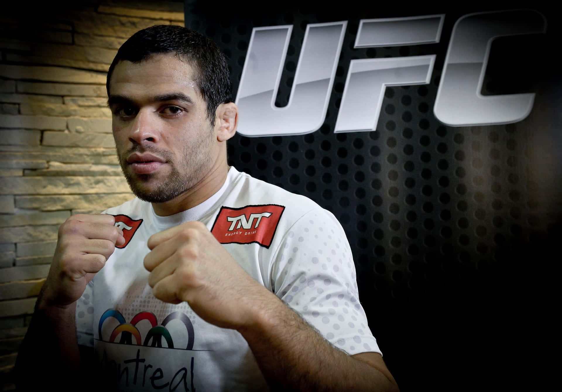 Brazilian Mixed Martial Artist Renan Barão Against Ufc Background Background