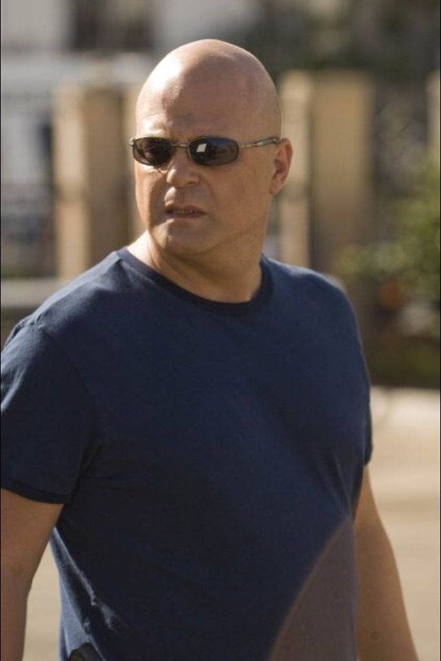 Breaking News Michael Chiklis Sunglasses Background