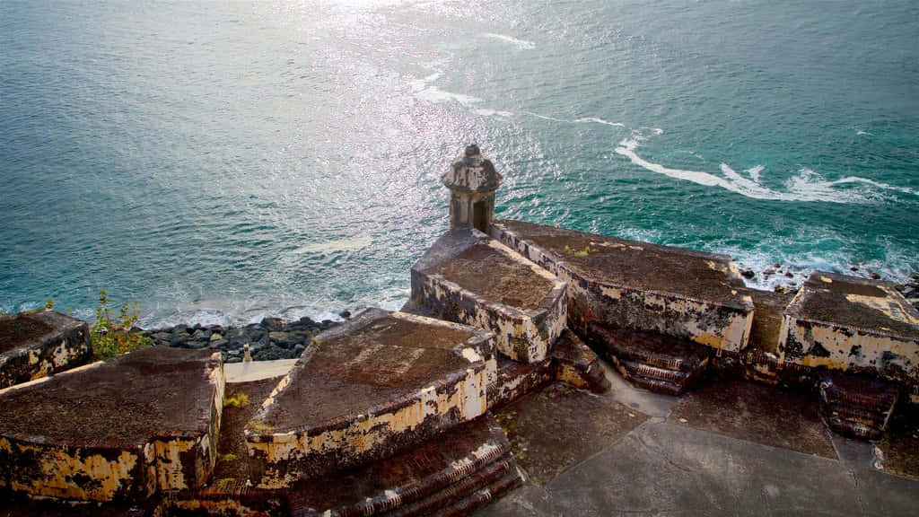 Breathtaking Castillo San Felipe Del Morro Background