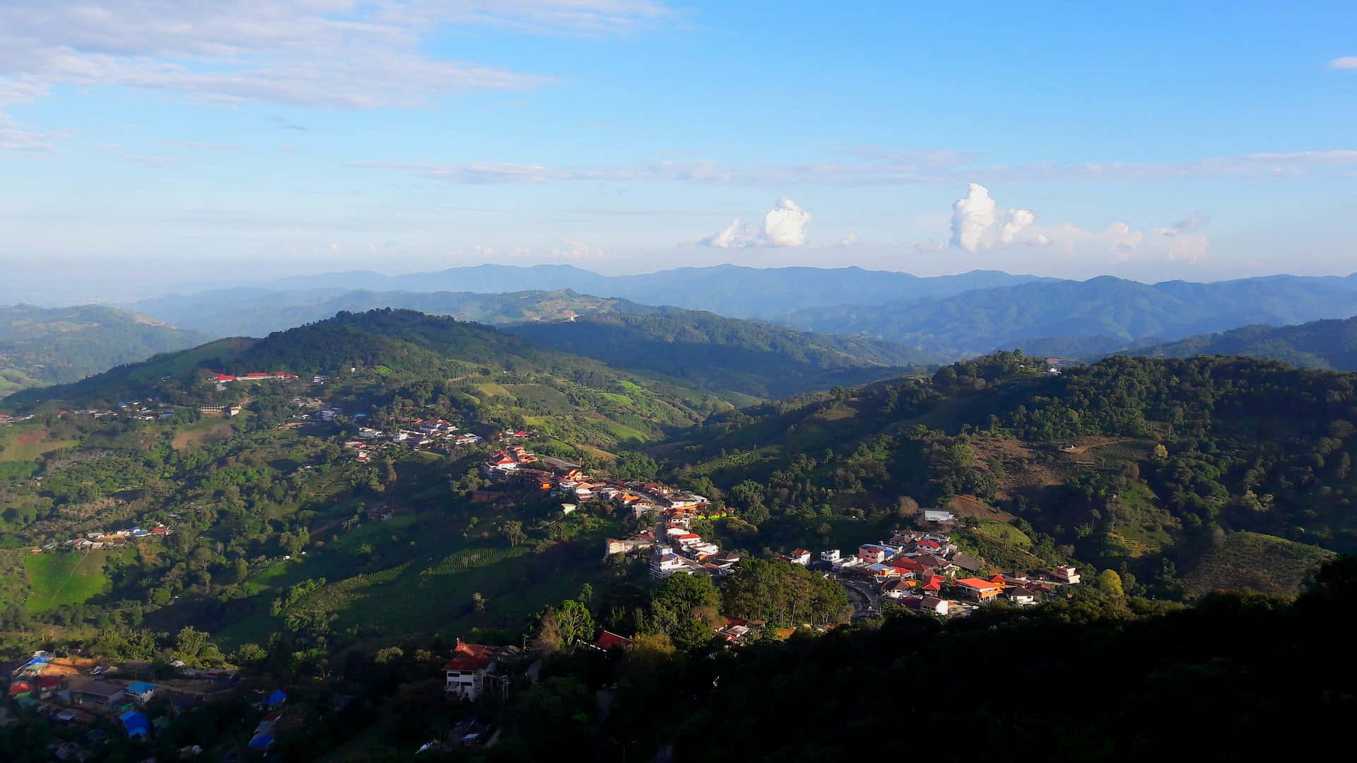 Breathtaking Landscape In Chiang Rai Background
