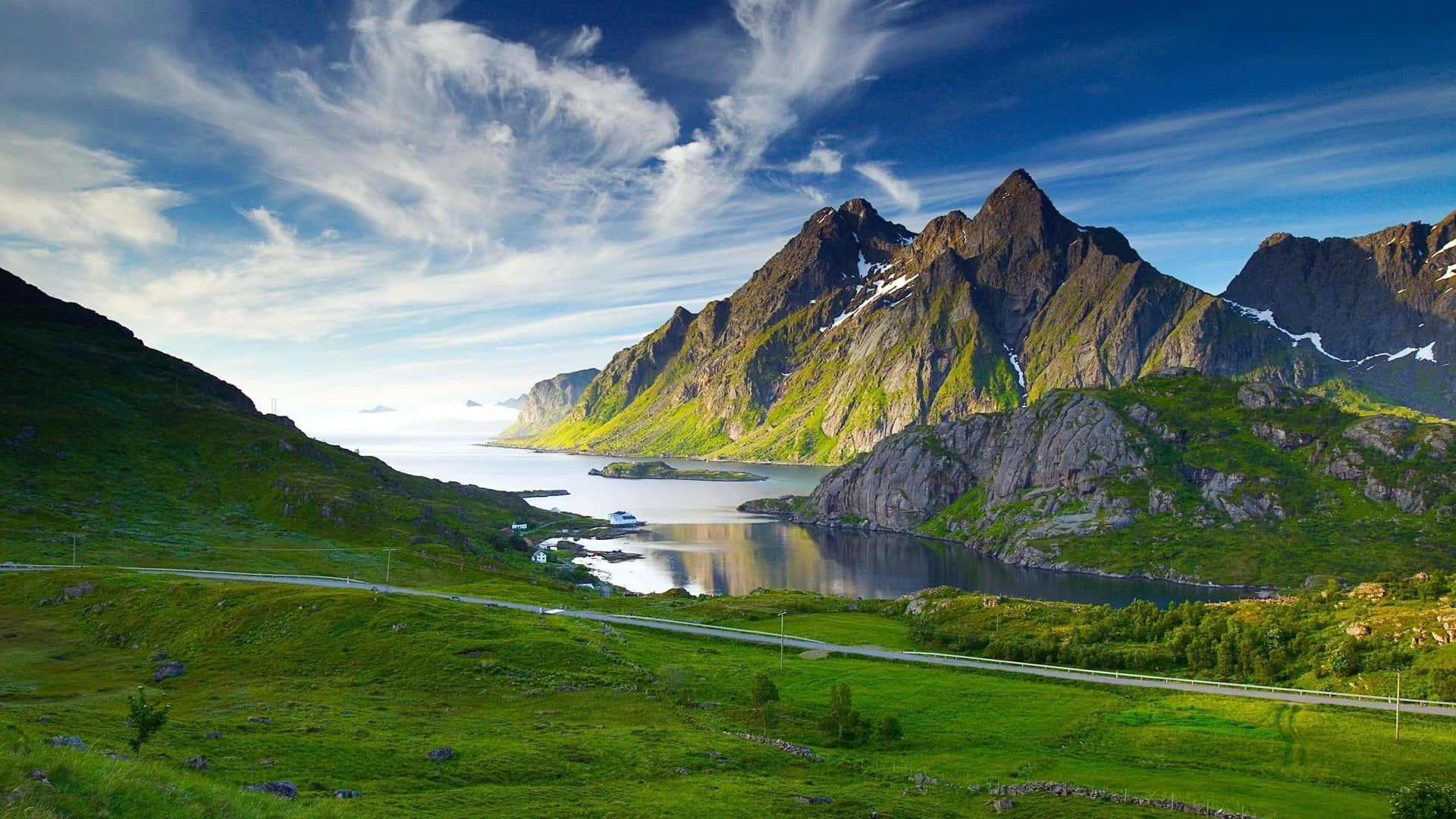 “breathtaking Mountain View In The Evening” Background