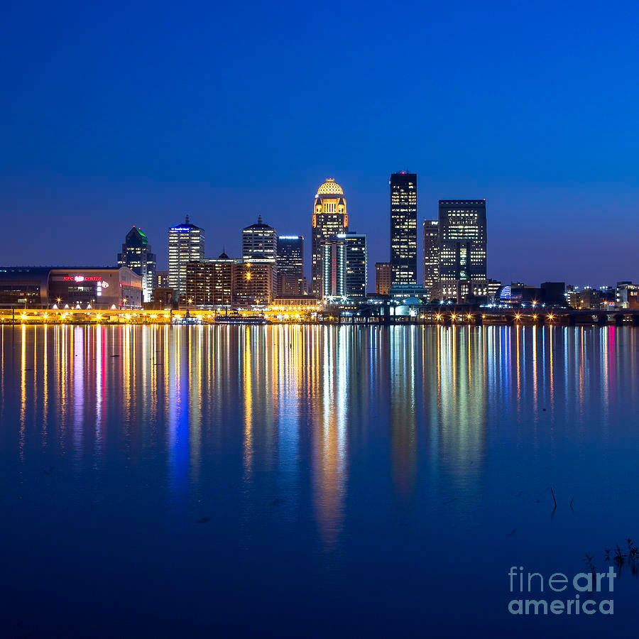 Breathtaking Night City View Of Louisville Background