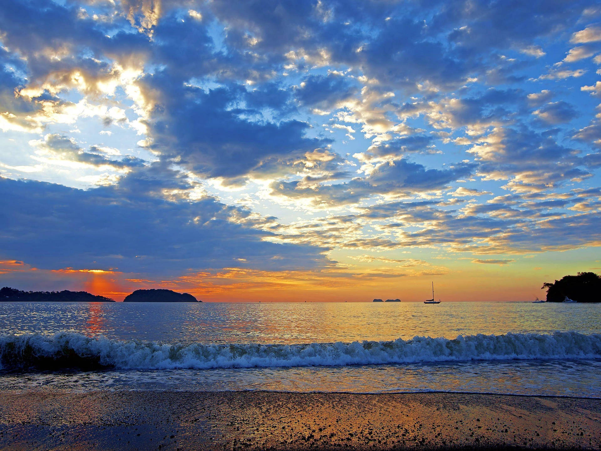 Breathtaking Serenity At Malibu Beach Background