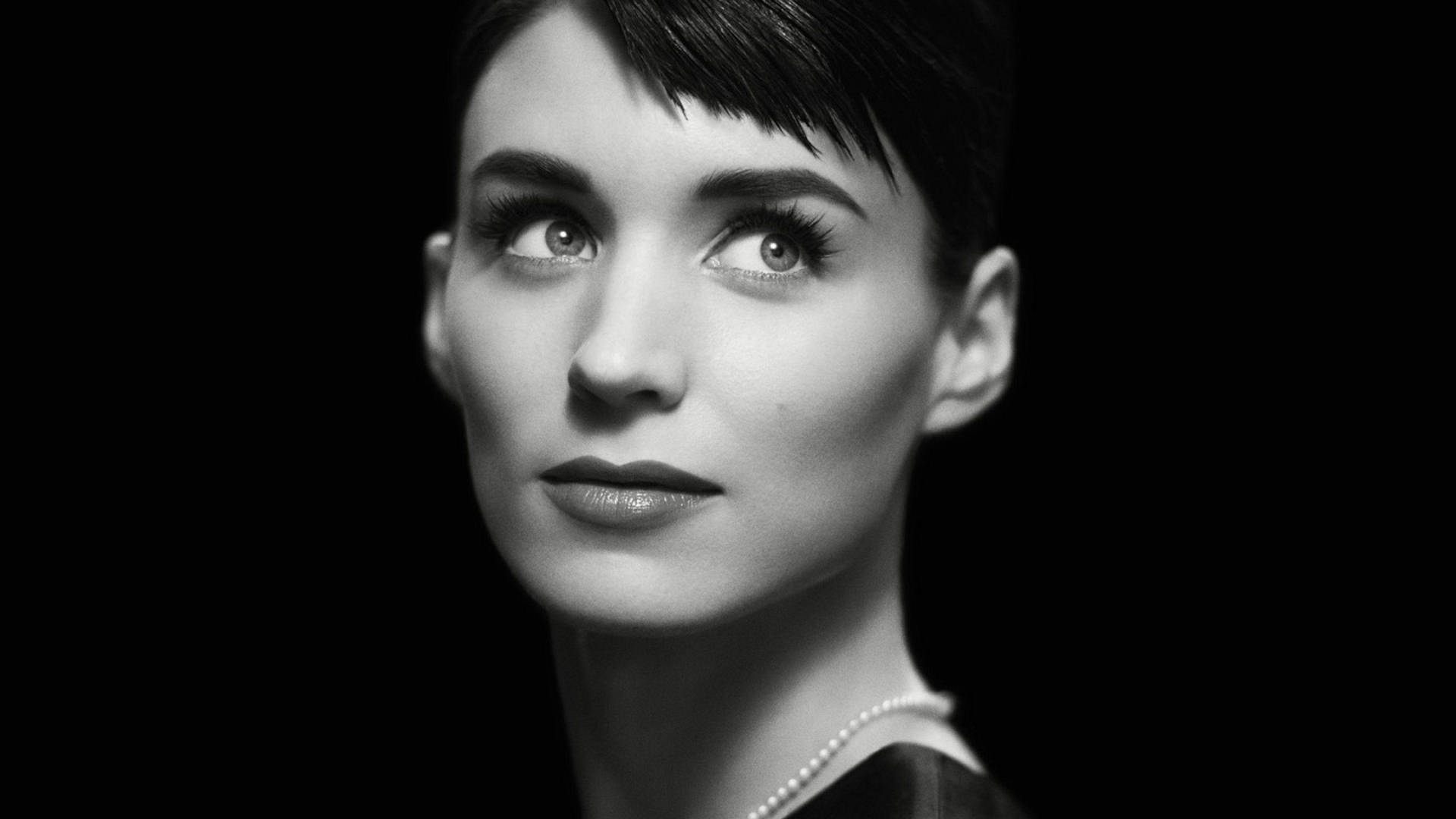 Breathtaking Snapshot Of Rooney Mara Background