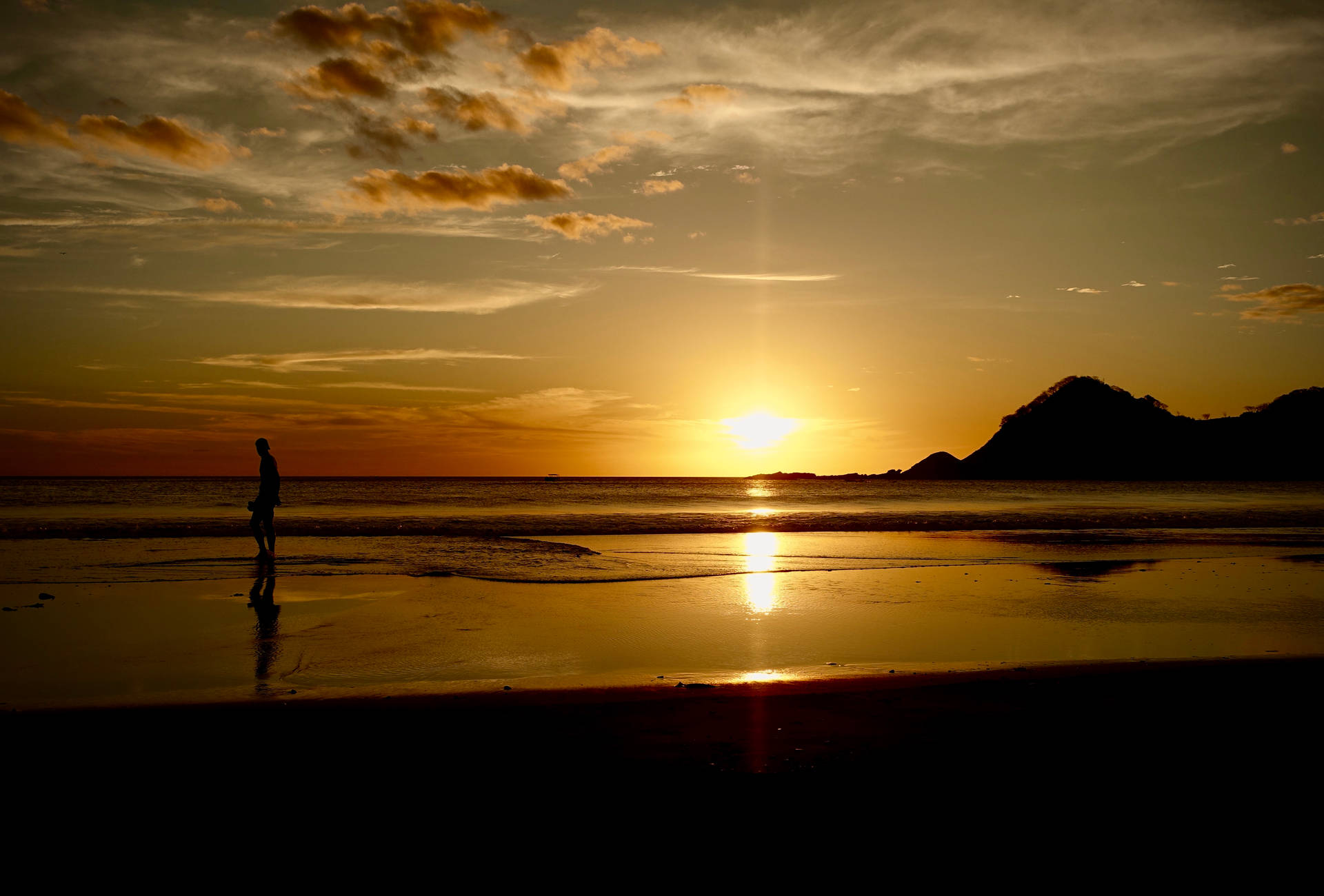 Breathtaking Sunrise In Nicaragua Background