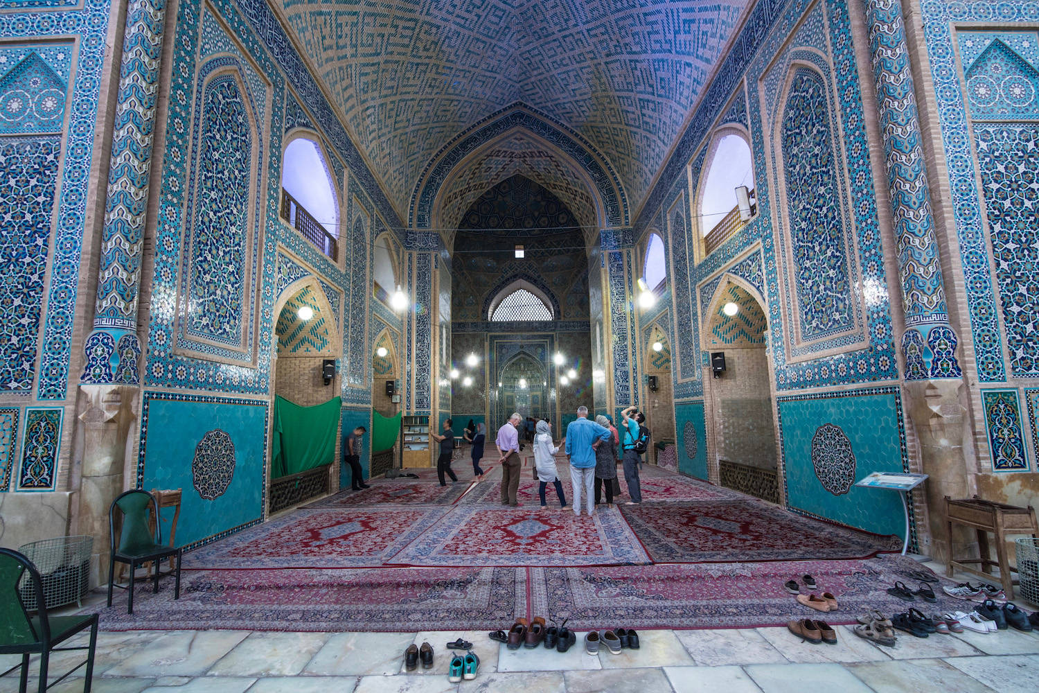 Breathtaking View Inside A Traditional Iranian Mosque Background