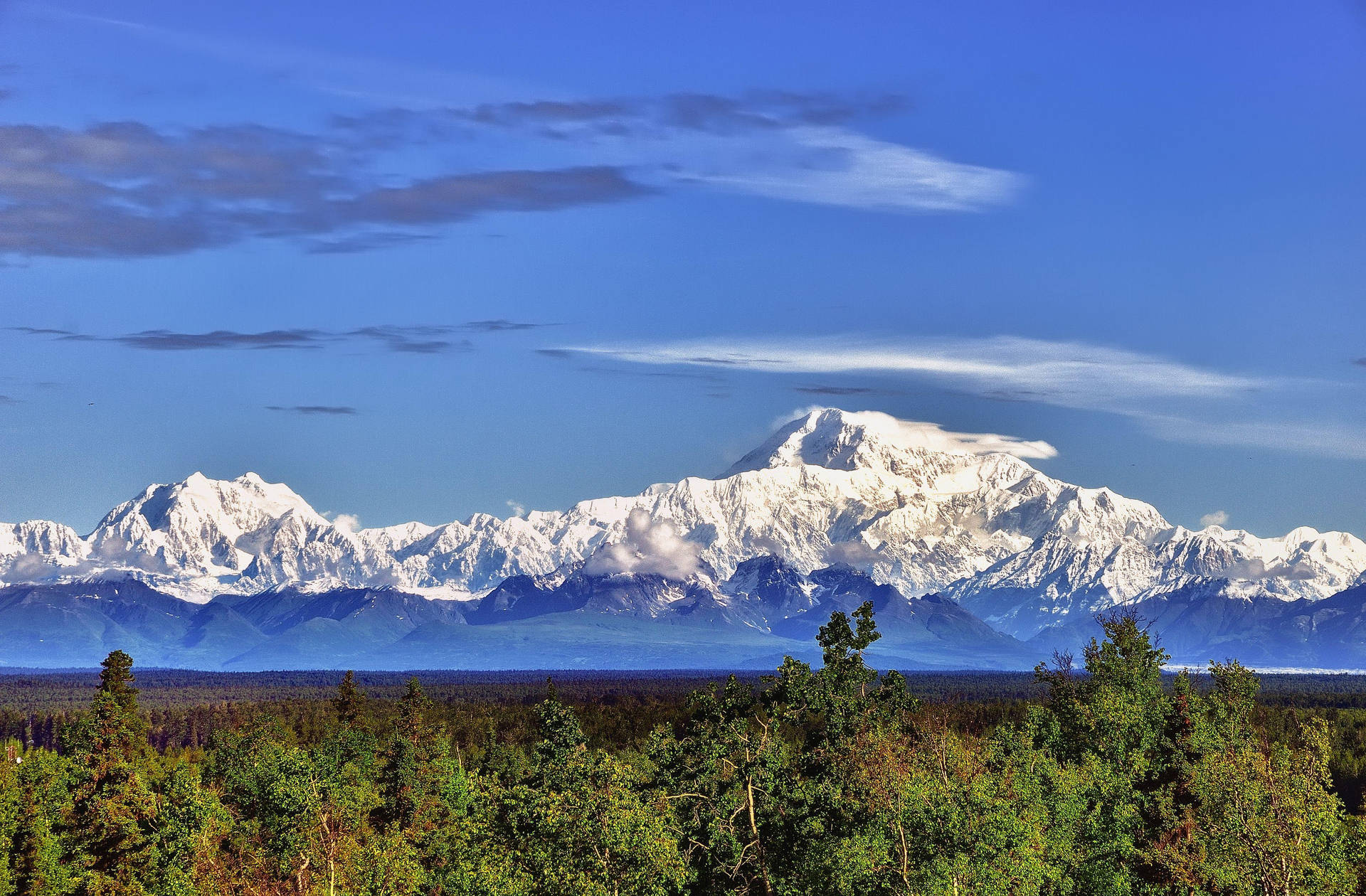 Breathtaking View Of Denali Under The Blue Sky Background