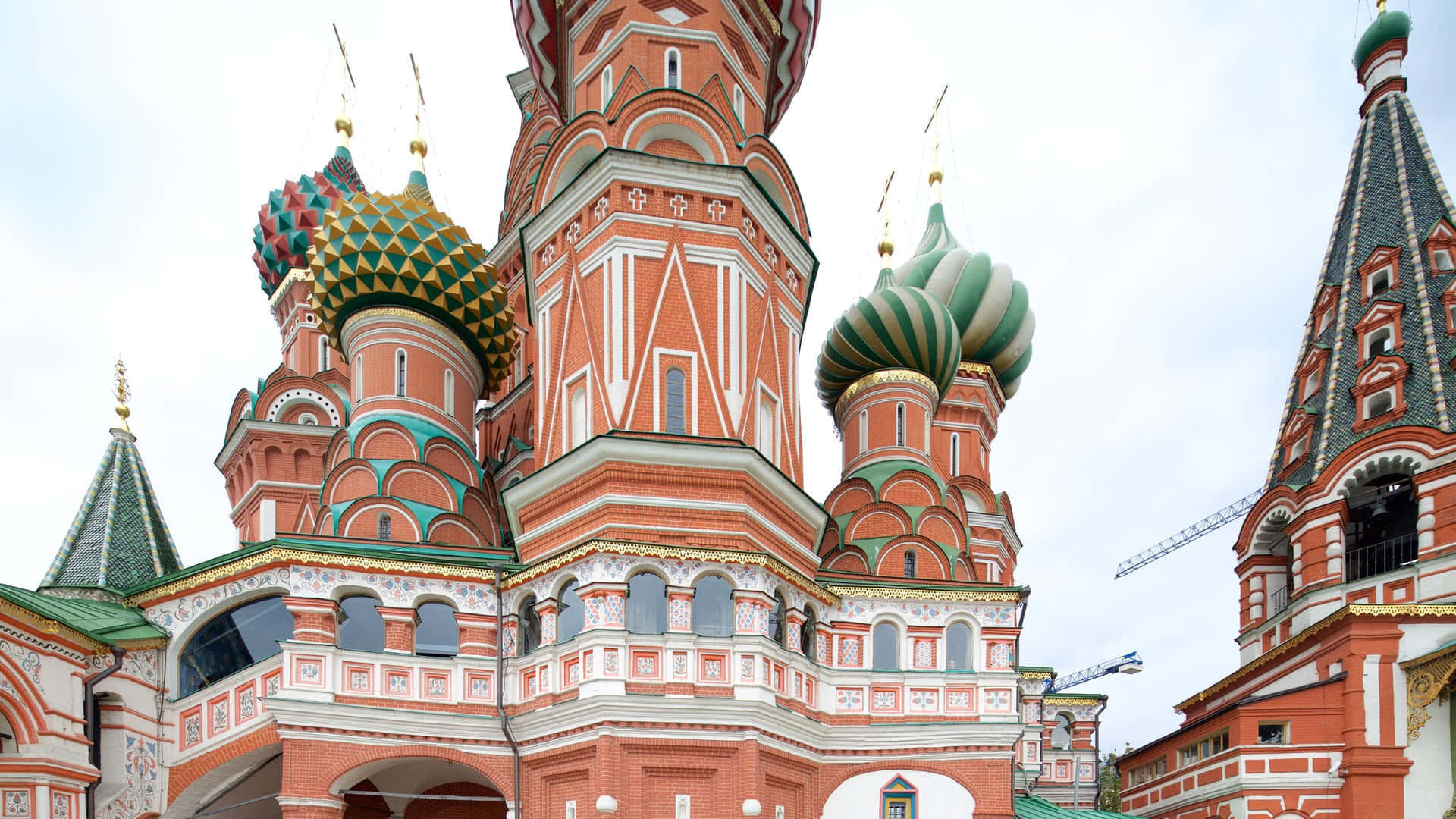 Breathtaking View Of Saint Basil's Cathedral Arched Window Sills Background