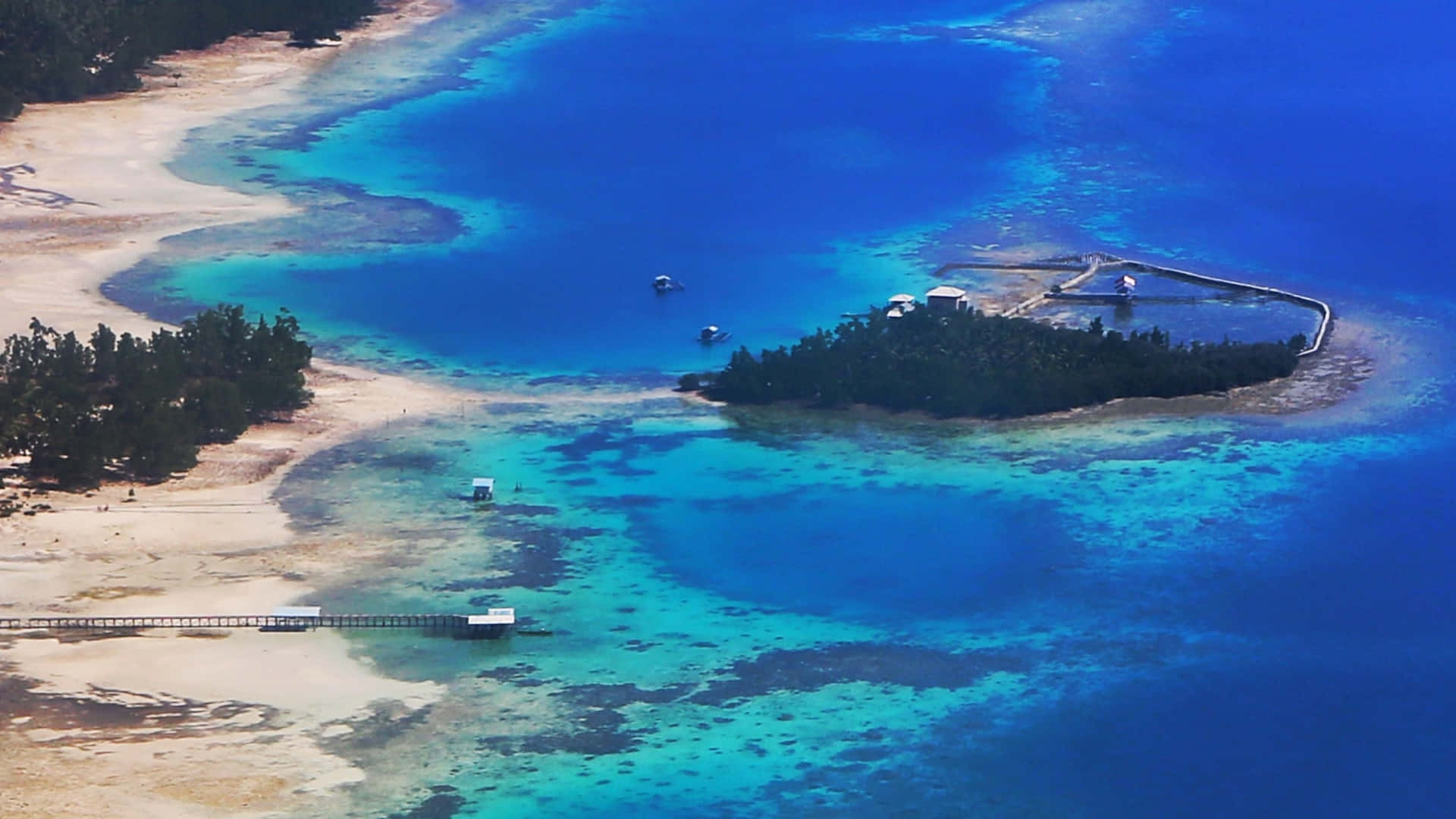Breathtaking View Of The Town Of Ampana In Sulawesi, Indonesia Background
