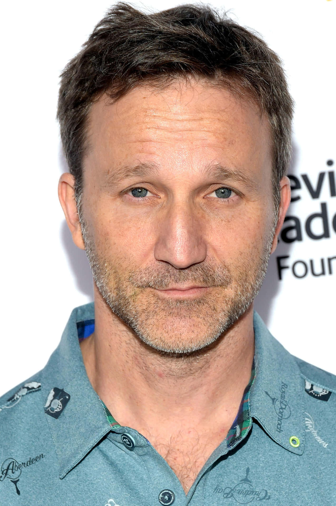 Breckin Meyer [wallpaper] Background
