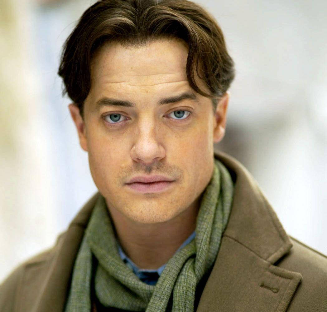 Brendan Fraser Aesthetic Photography Background