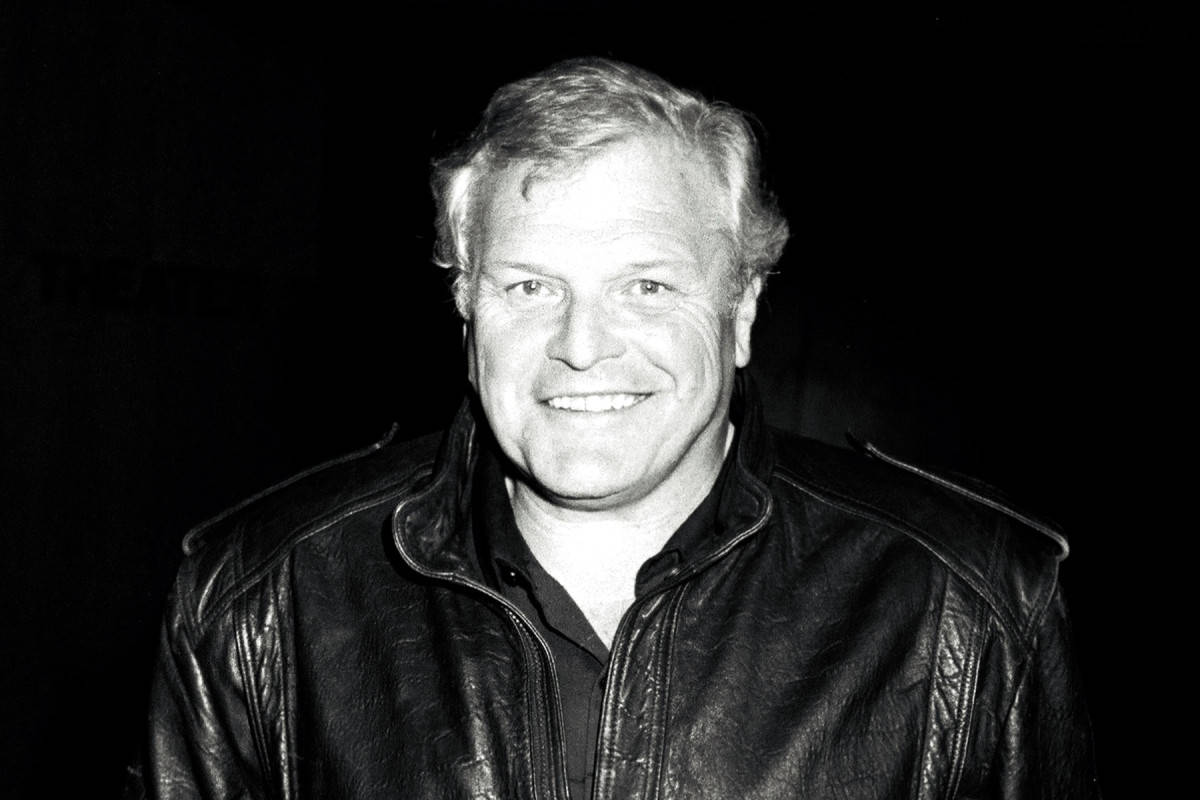 Brian Dennehy Smiling Black And White Background