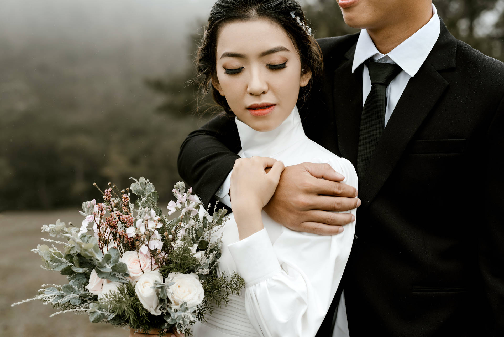 Bridal Photoshoot With Groom Background