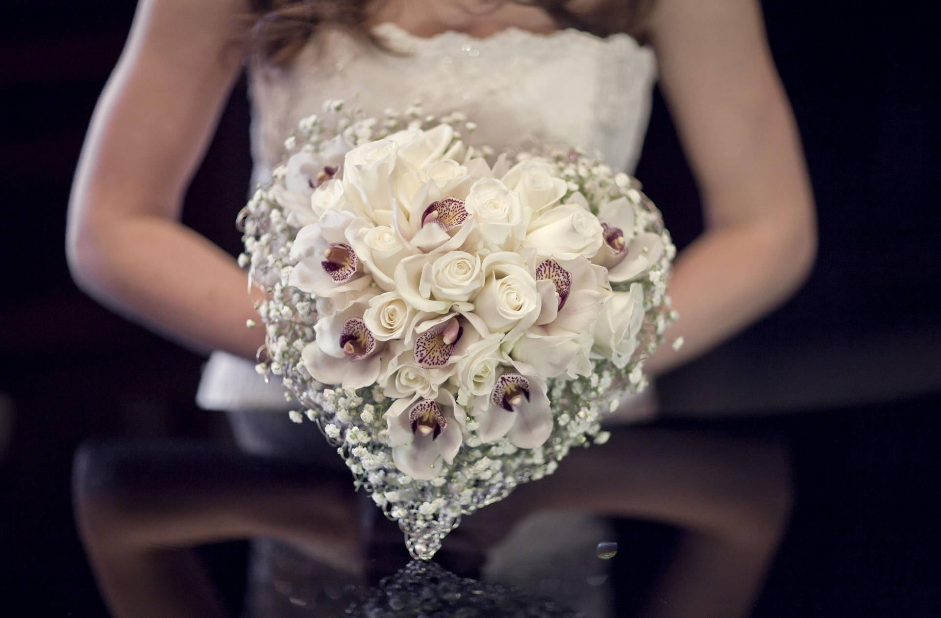 Bride With Heart Roses Bouquet Background