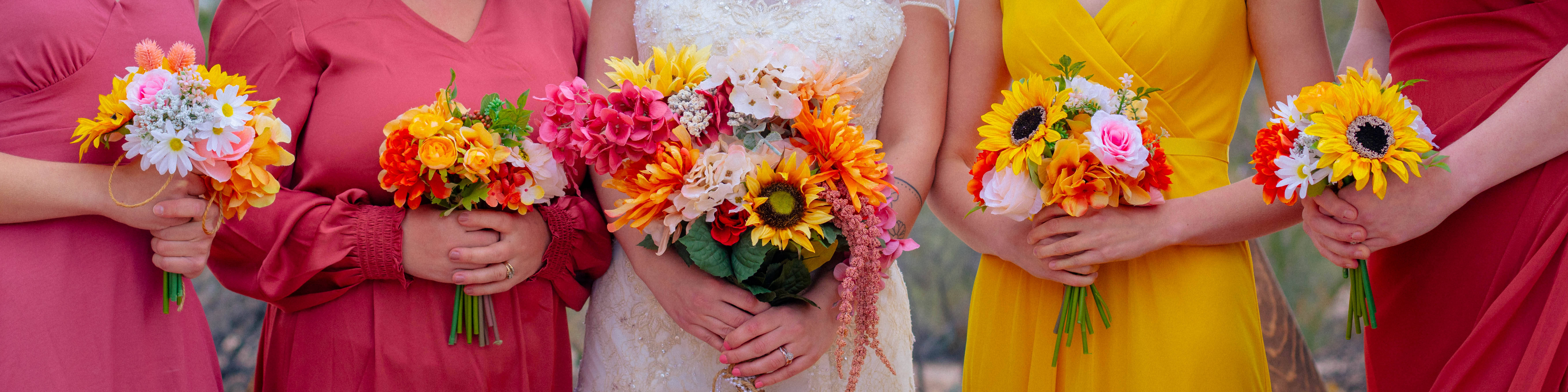 Bridesmaids With Sunflower Bouquet Background