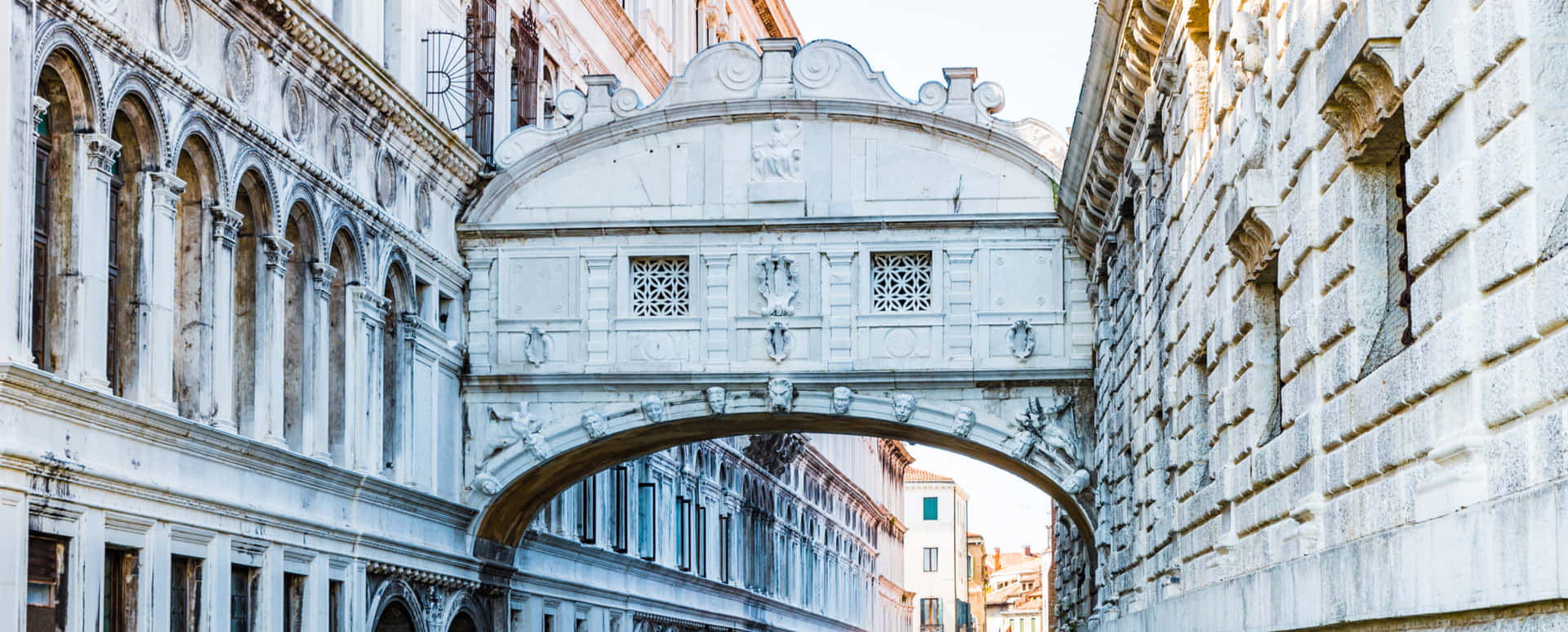 Bridge Of Sighs Daytime Lighting