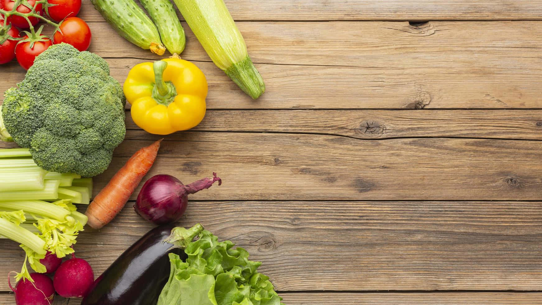 Bright Colred Vegetables Wododen Board Background