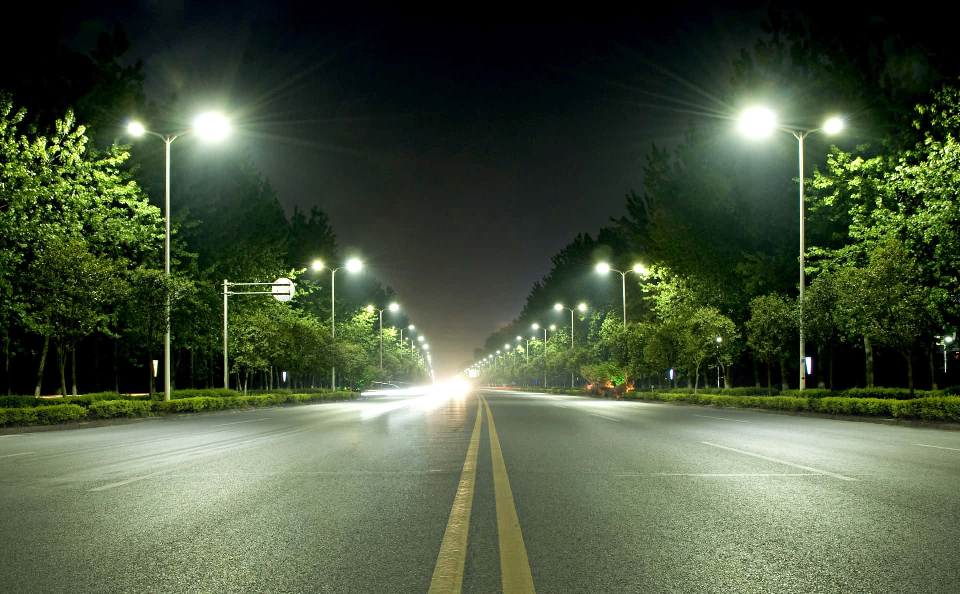 Bright Street Light Background