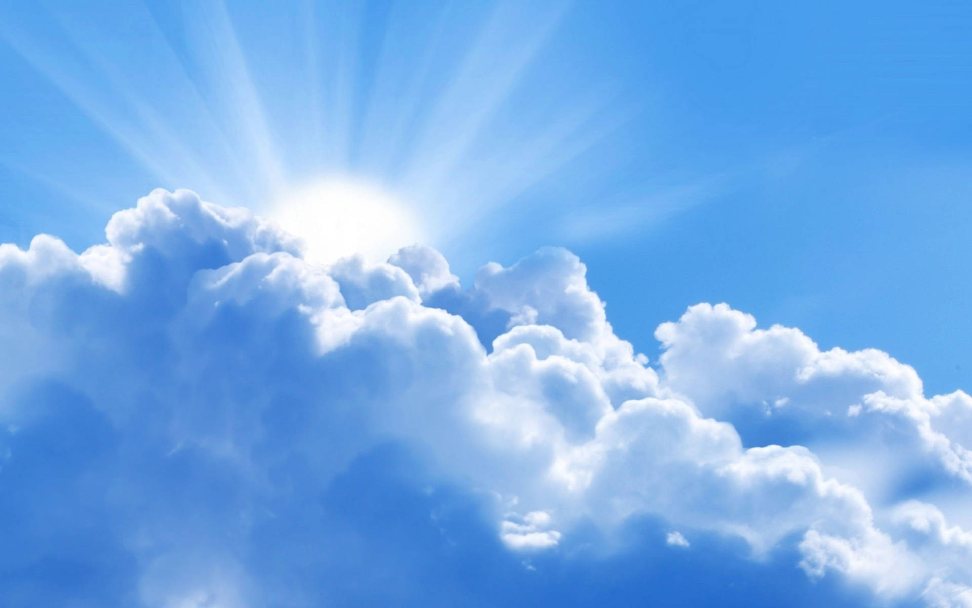 Bright Sun And Cloud Background