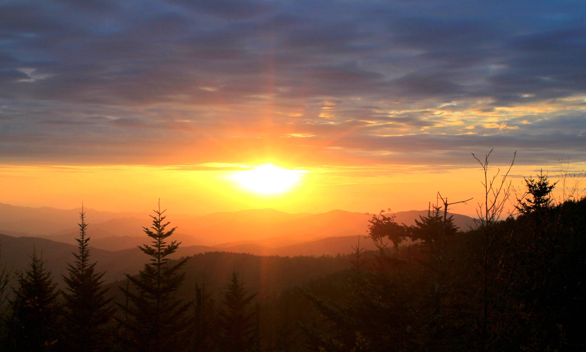 Bright Sunset Over Smoky Mountains Background