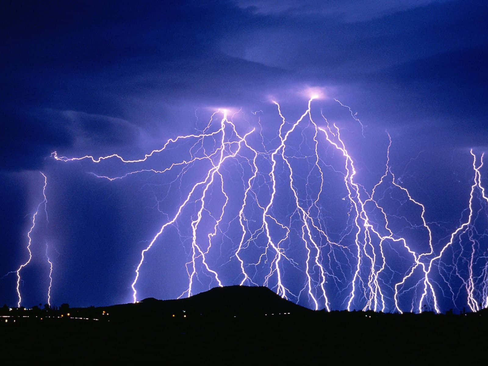 Brighten Up The Night With Cool Lightning Background