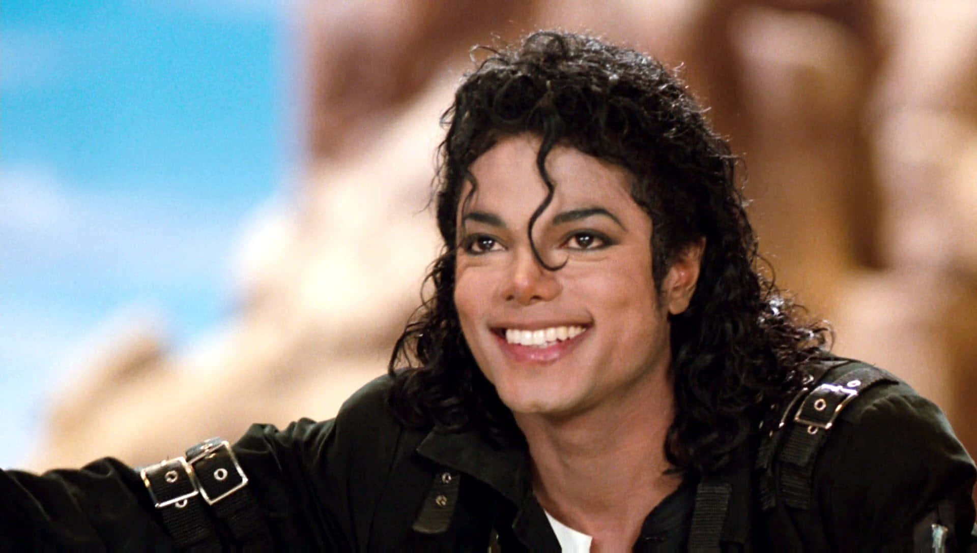 Bring Music To The Palm Of Your Hand With Michael Jackson's Iphone Background