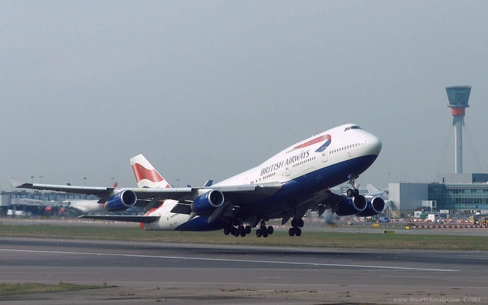 British Airways Boeing B747-400 Taking Off