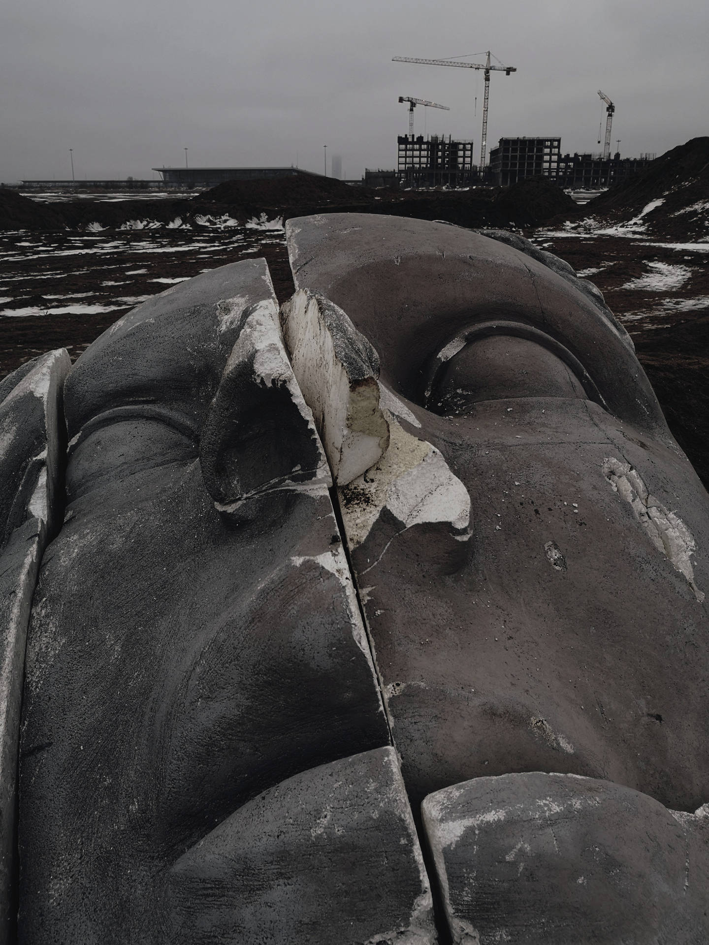 Broken Sea Face Sculpture Background
