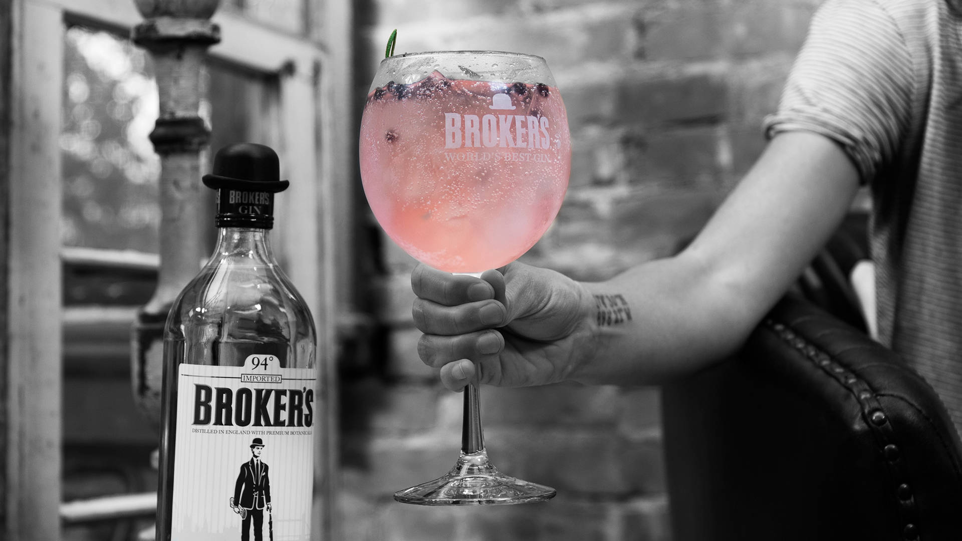 Brokers Gin Tonic Cocktail