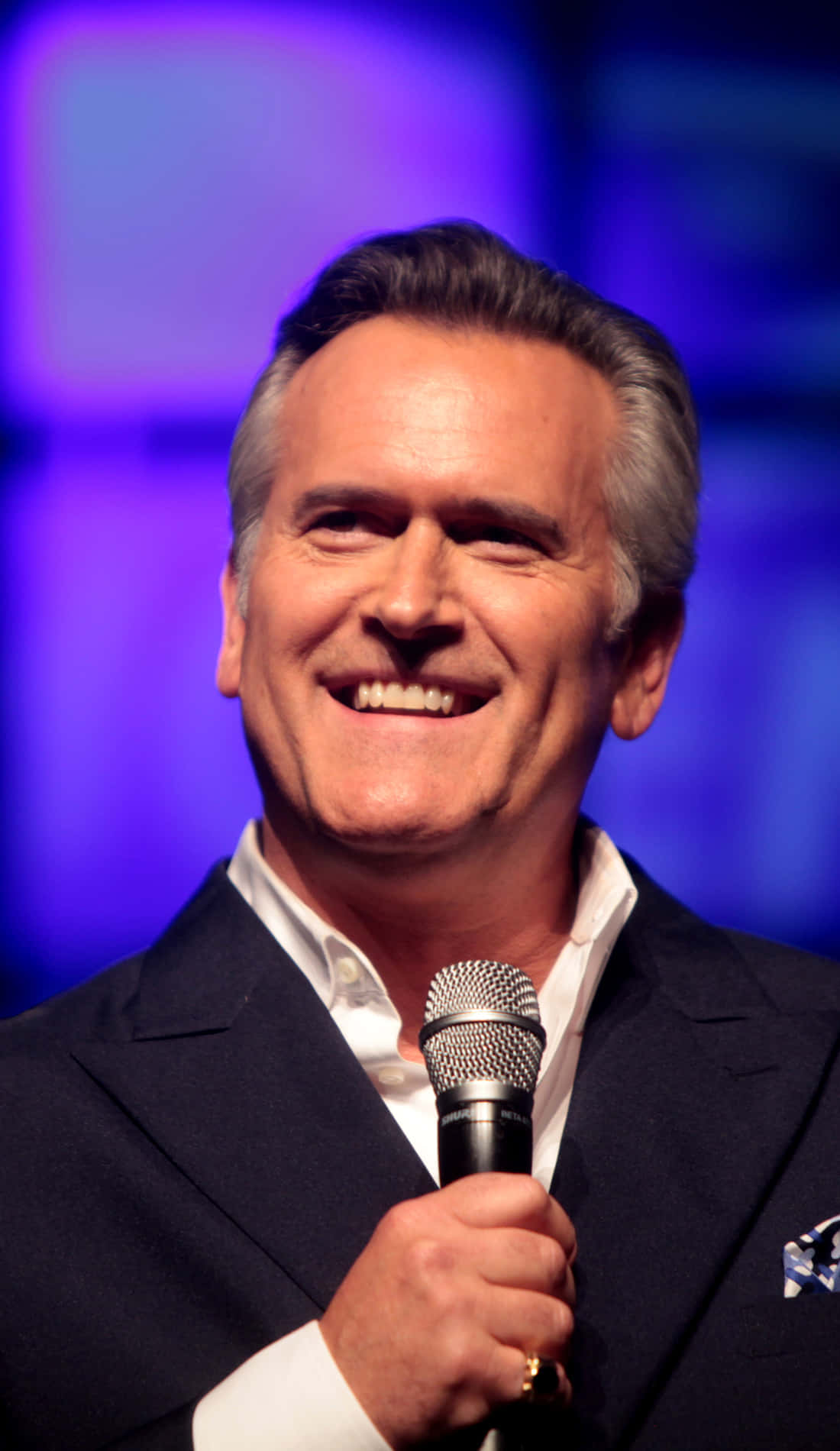 Bruce Campbell [wallpaper] Background