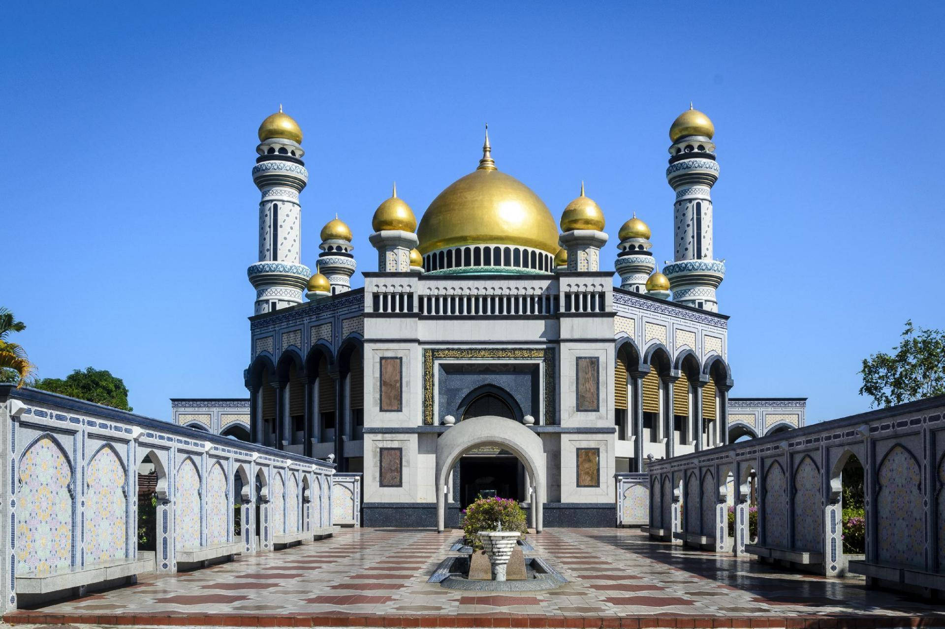 Brunei Jame' Asr Hassanil Bolkiah Mosque Background