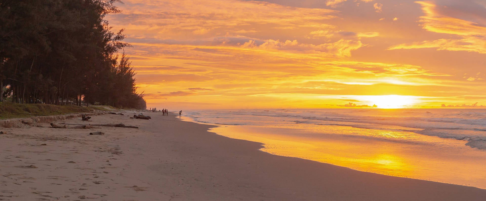 Brunei Pantai Seri Kenangan Beach