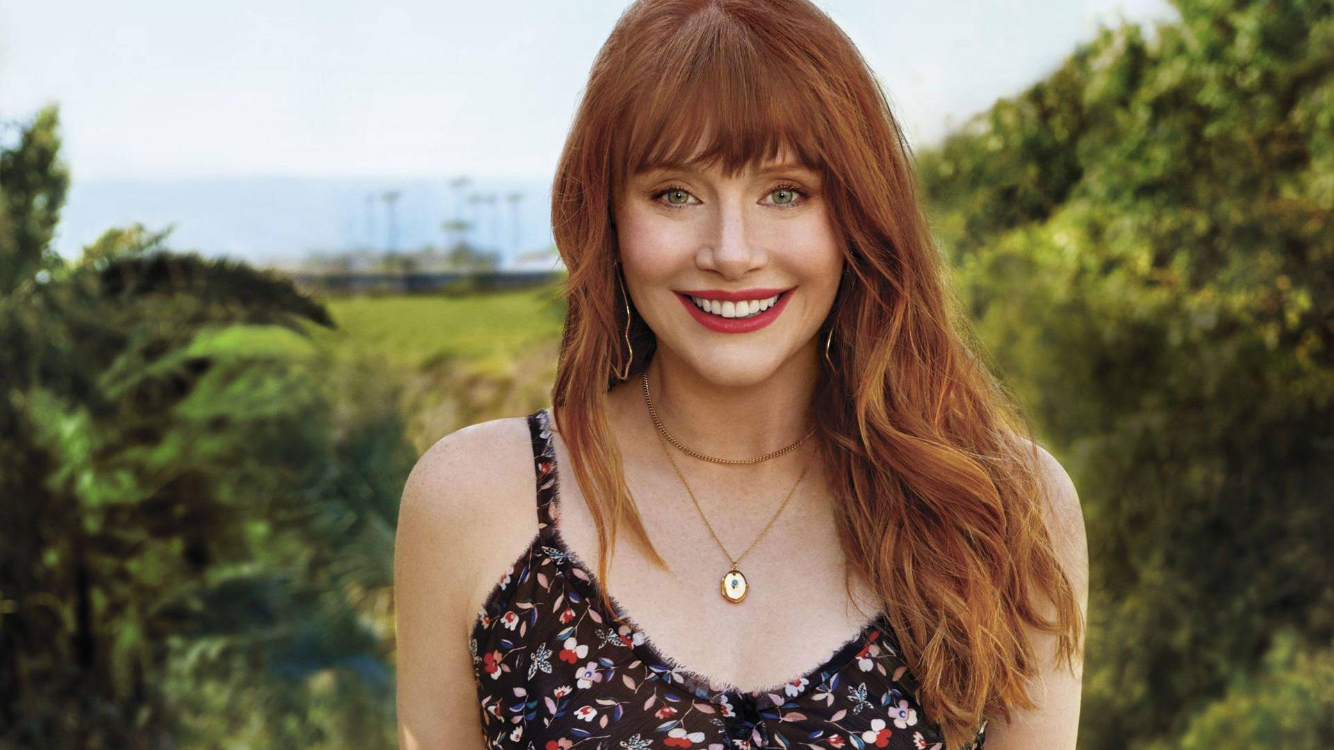 Bryce Dallas Howard Nature Background