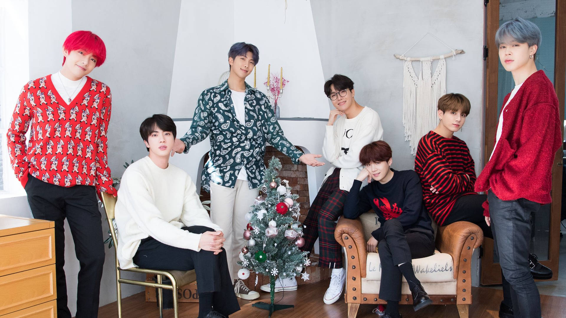 Bts Desktop Christmas Tree Background