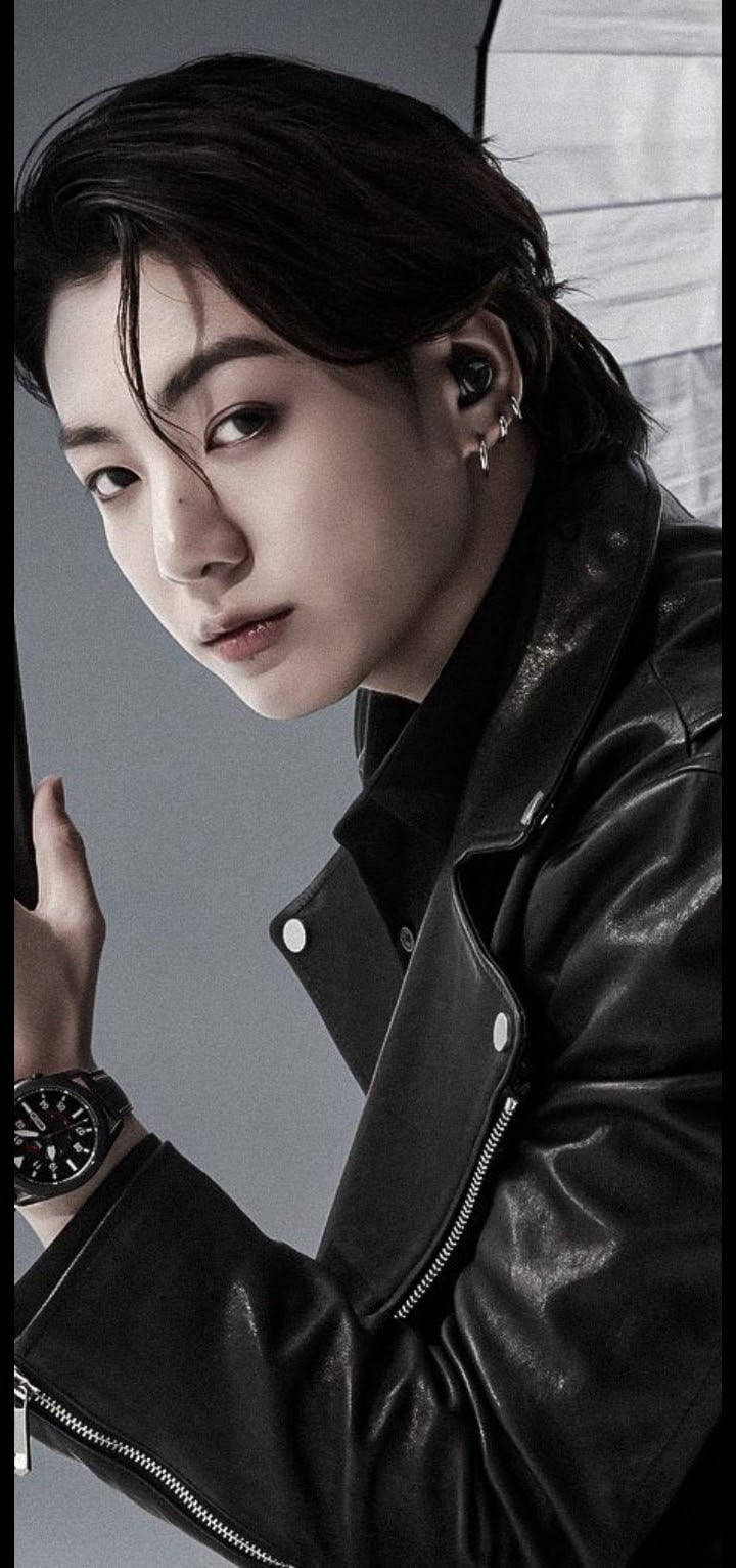 Bts Jung Kook Cute Leather Jacket Background