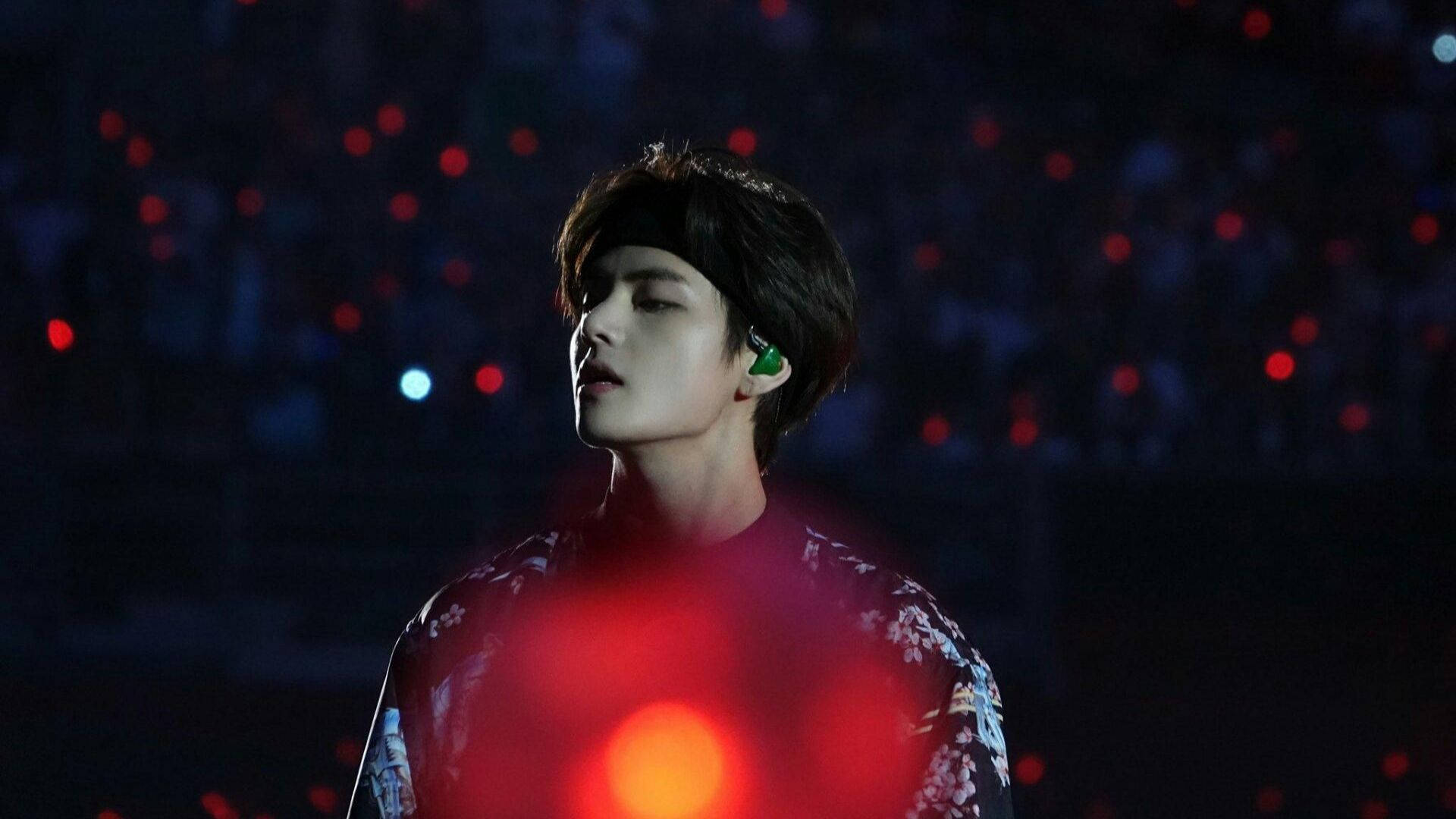 Bts Tae Hyung Sharp Jawline Background