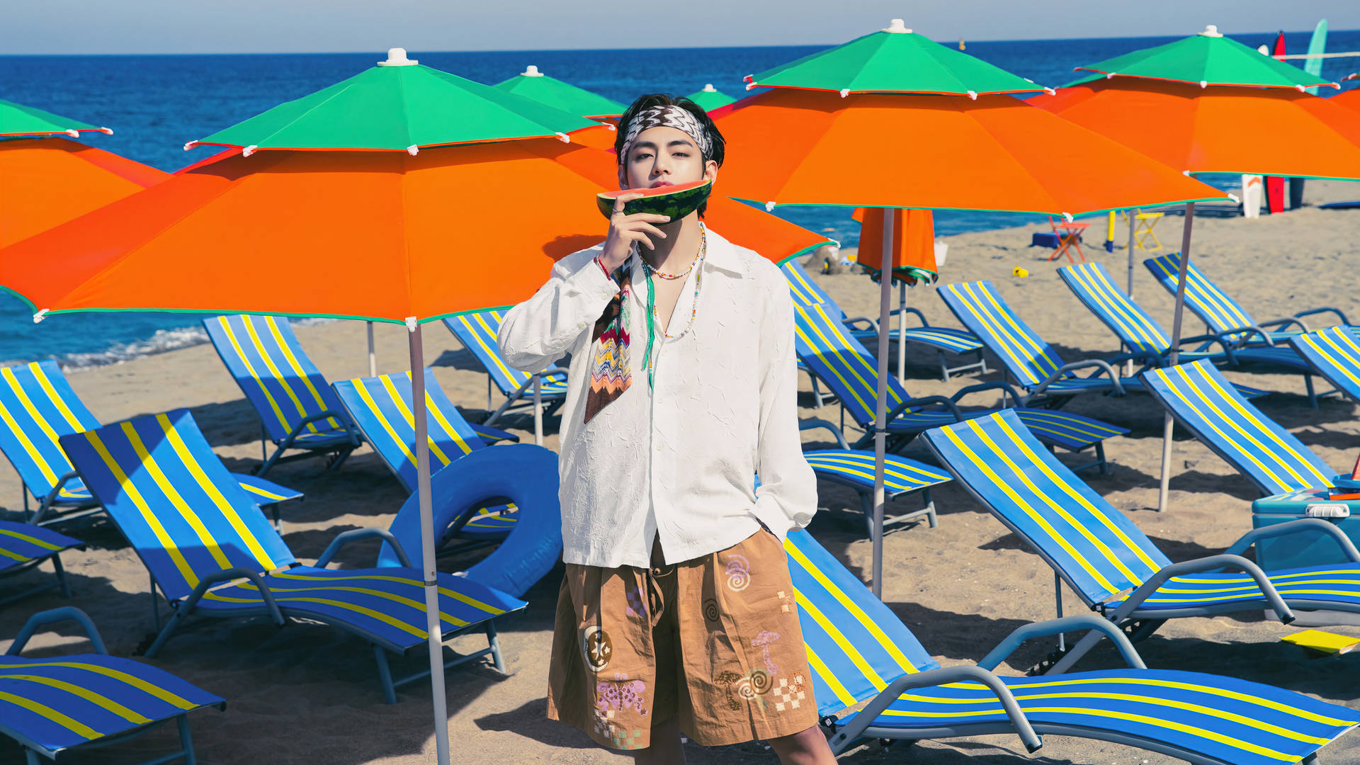 Bts Taehyung On The Beach Background