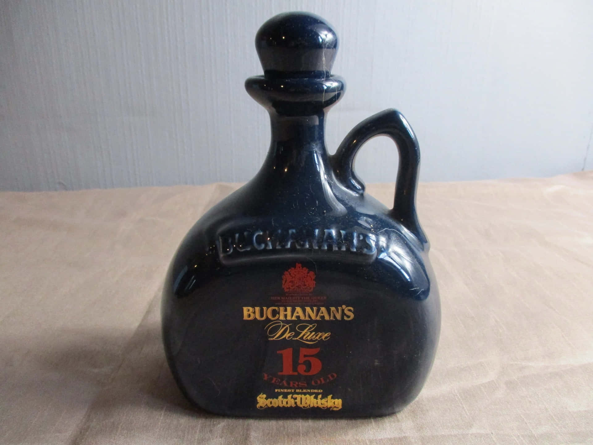 Buchanan's Deluxe Vintage Porcelain Jug Background