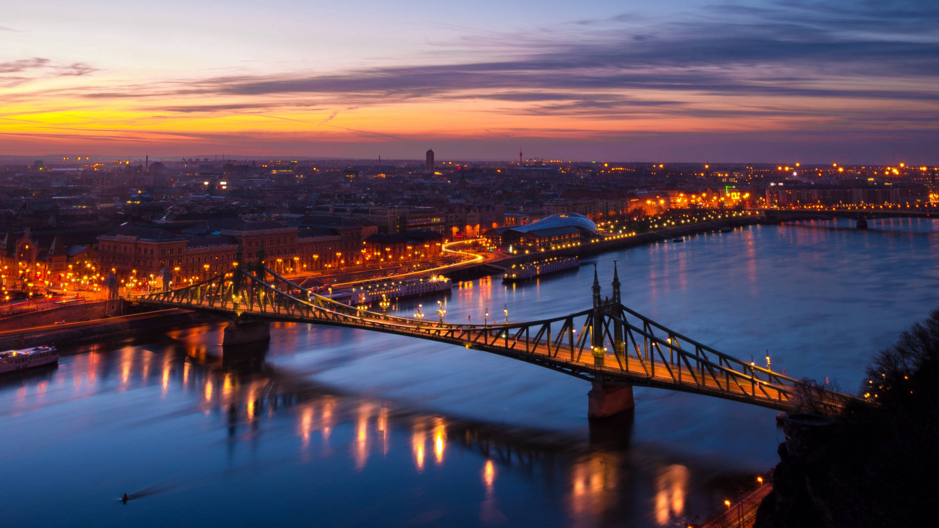 Budapest Beautiful Sunset Background