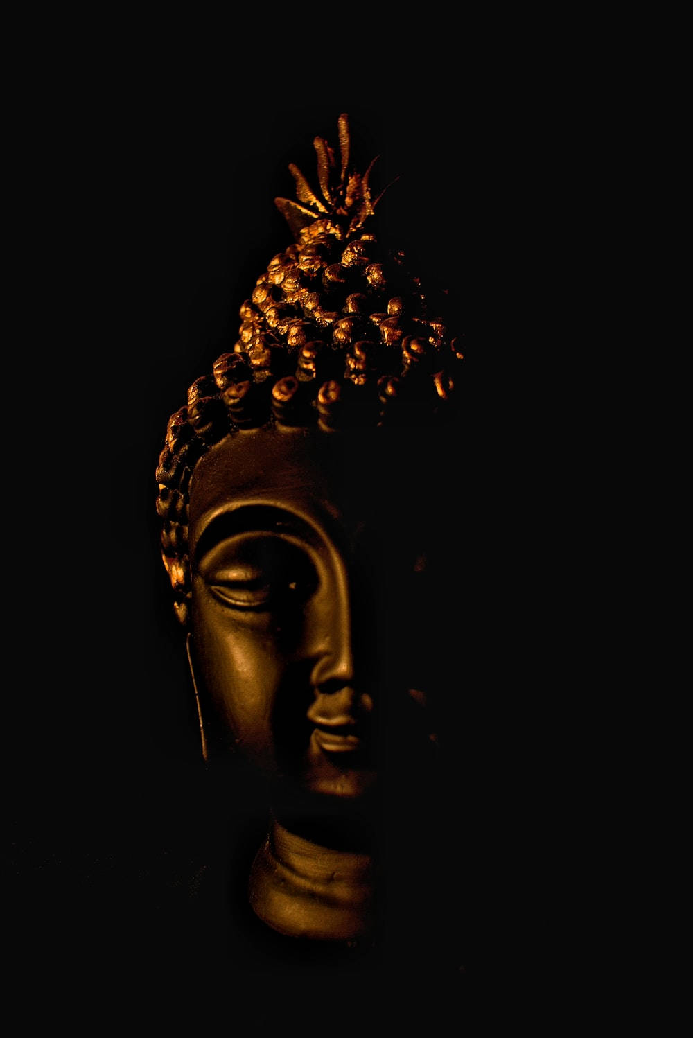 Buddha 3d Wooden Sculpted Head Background