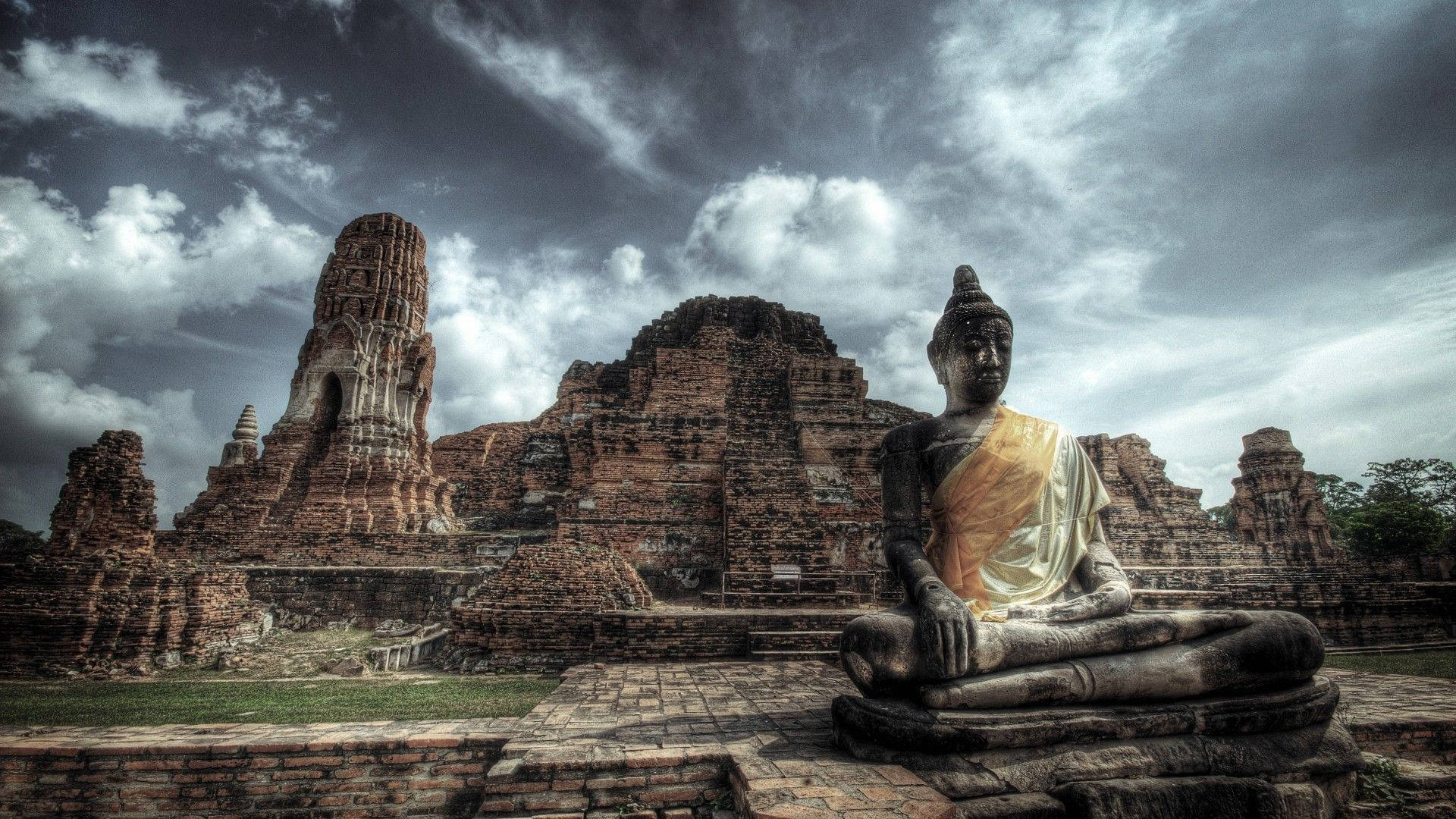 Buddha Statue In Ayutthaya Background