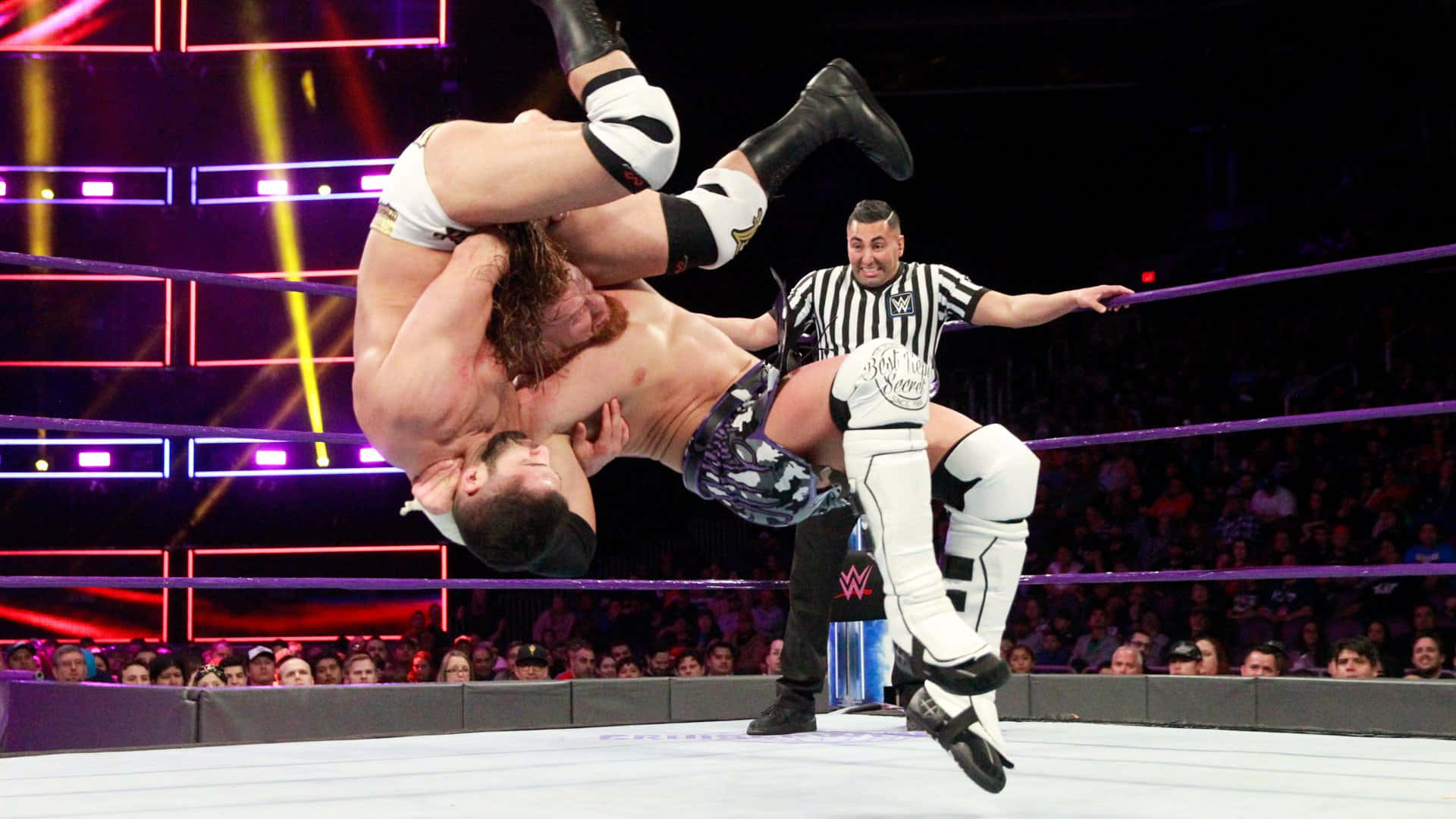 Buddy Murphy Vs. Ariya Daivari Wwe 205 Live Background