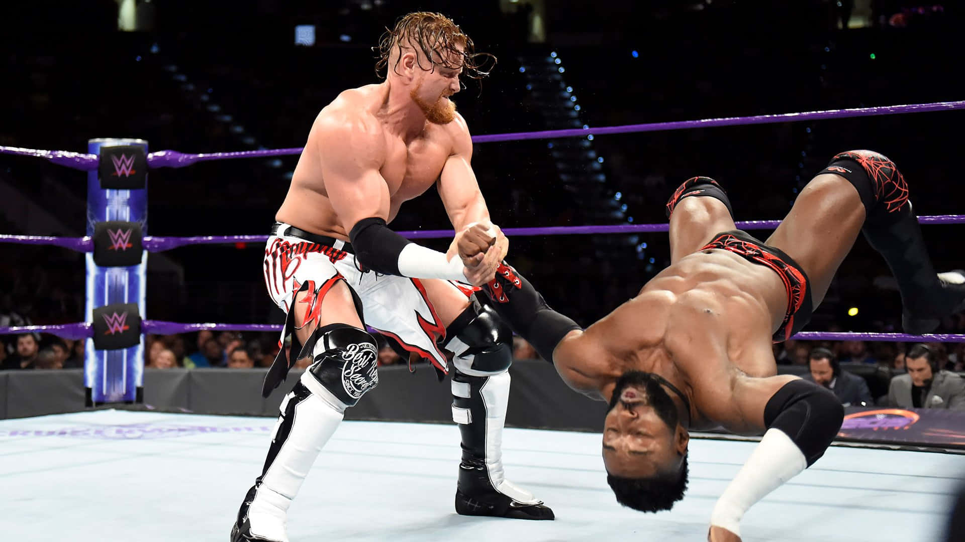 Buddy Murphy Vs. Cedric Alexander Background