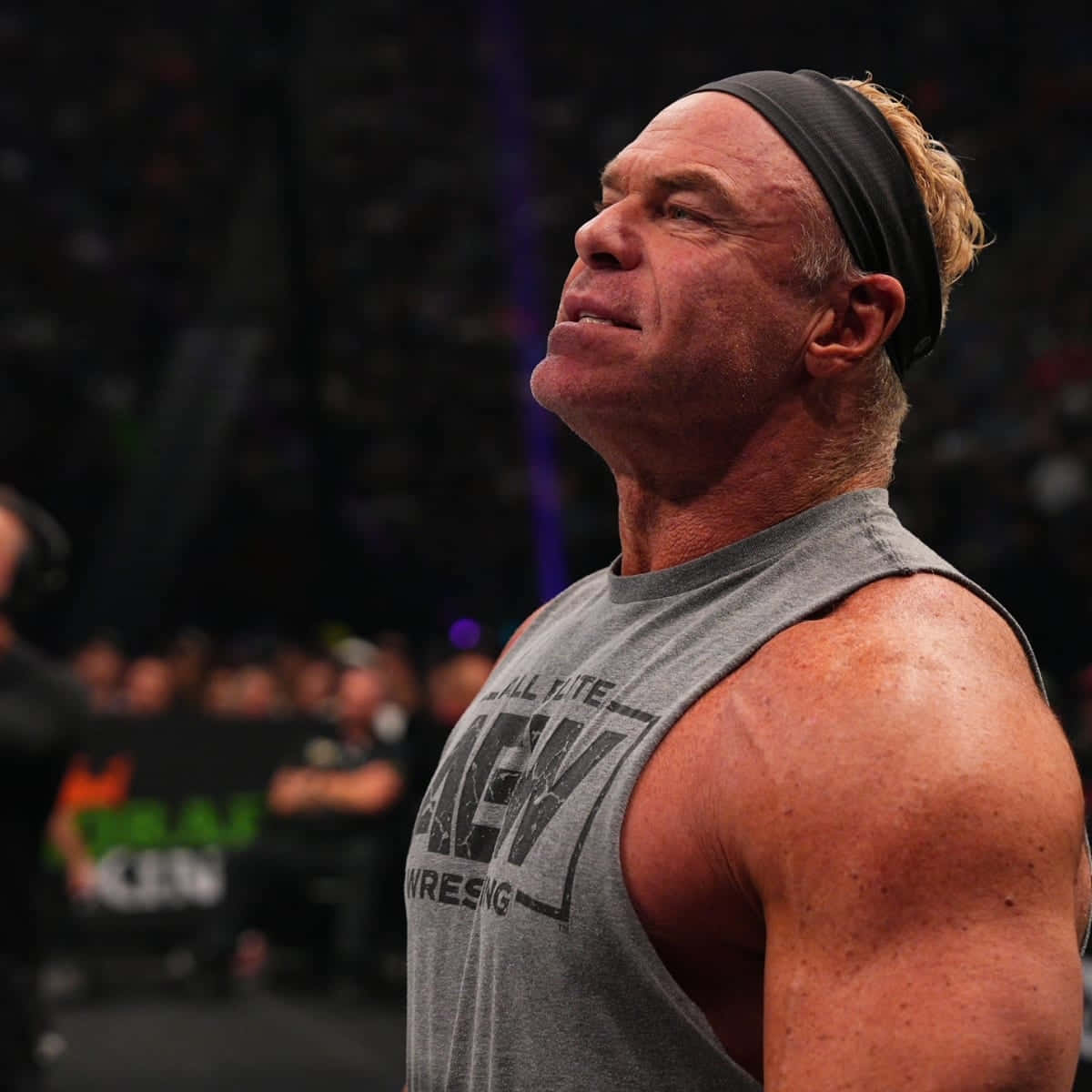 Buff Billy Gunn In A Gray Printed Shirt Background