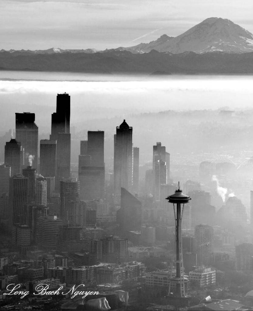 Buildings In Seattle Rain And Fog Background