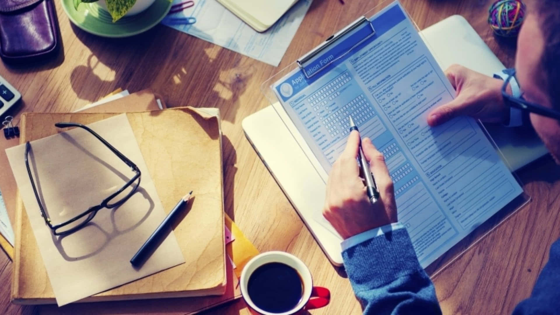 Business Negotiation Strategy Background