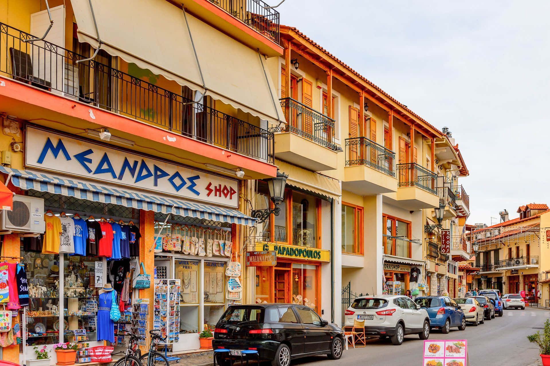 Bustling Shopping Scene In Delphi Background