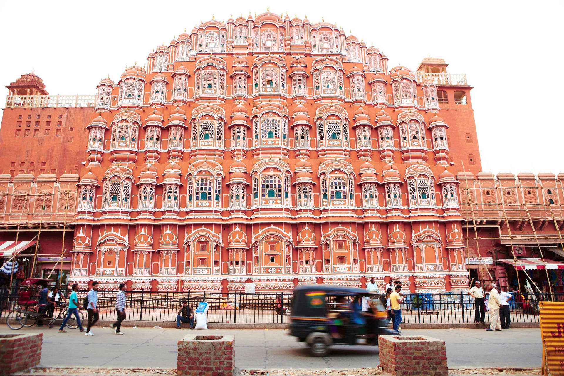 Busy Street Hawa Mahal Jaipur Background