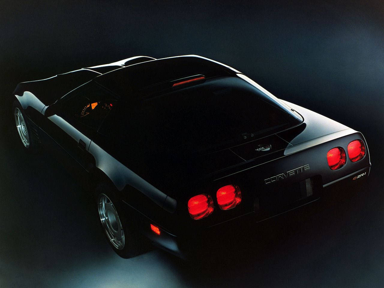 C4 Corvette In The Shadows Background