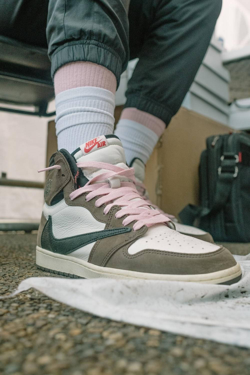 Cactus Jack Travis Scott Jordan 1 Pink Aesthetic Laces Background